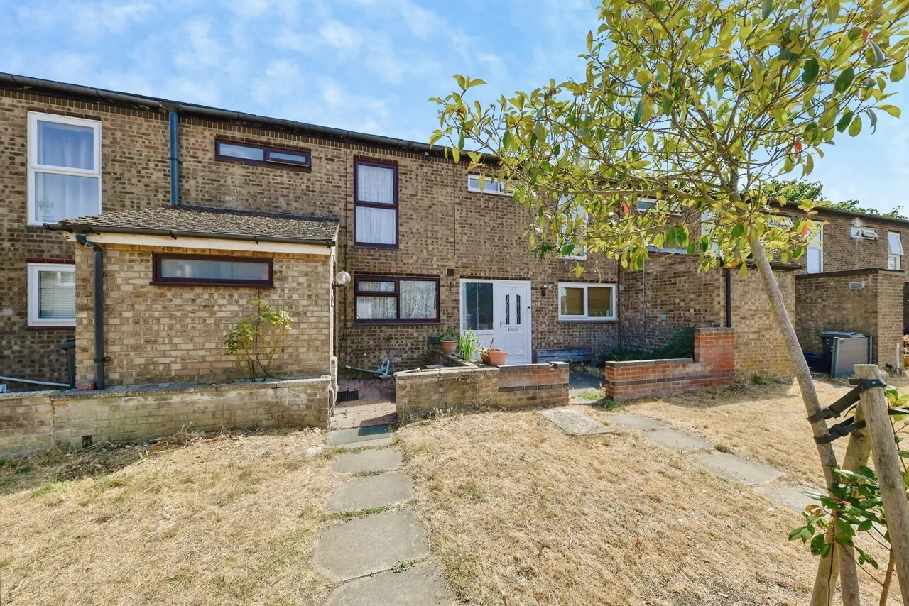 3 bed house for sale — Canterbury Way, STEVENAGE, Hertfordshire, SG1