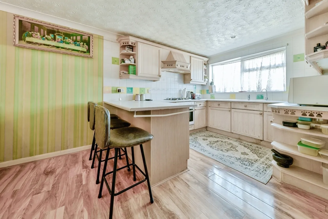 Canterbury Way, STEVENAGE, Hertfordshire, SG1, photo 8
