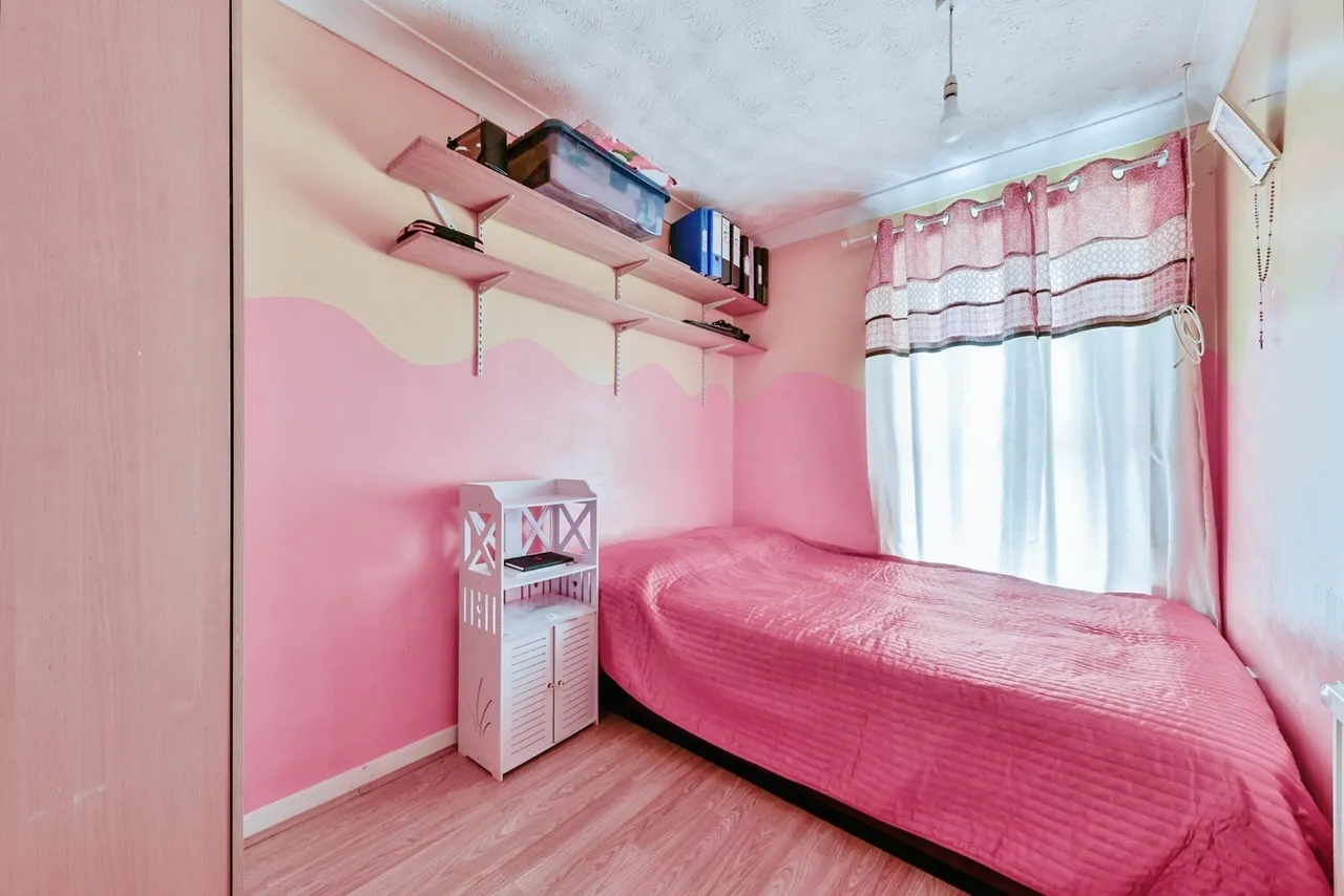Canterbury Way, STEVENAGE, Hertfordshire, SG1, photo 16