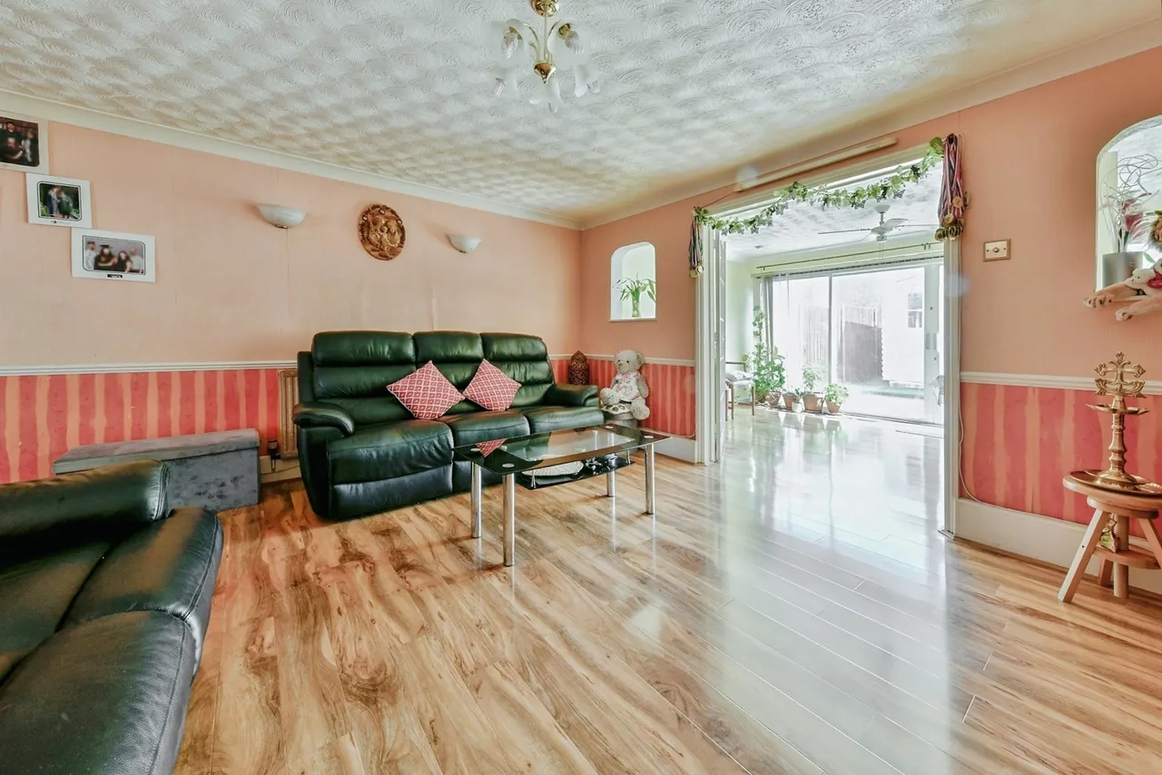 Canterbury Way, STEVENAGE, Hertfordshire, SG1, photo 5