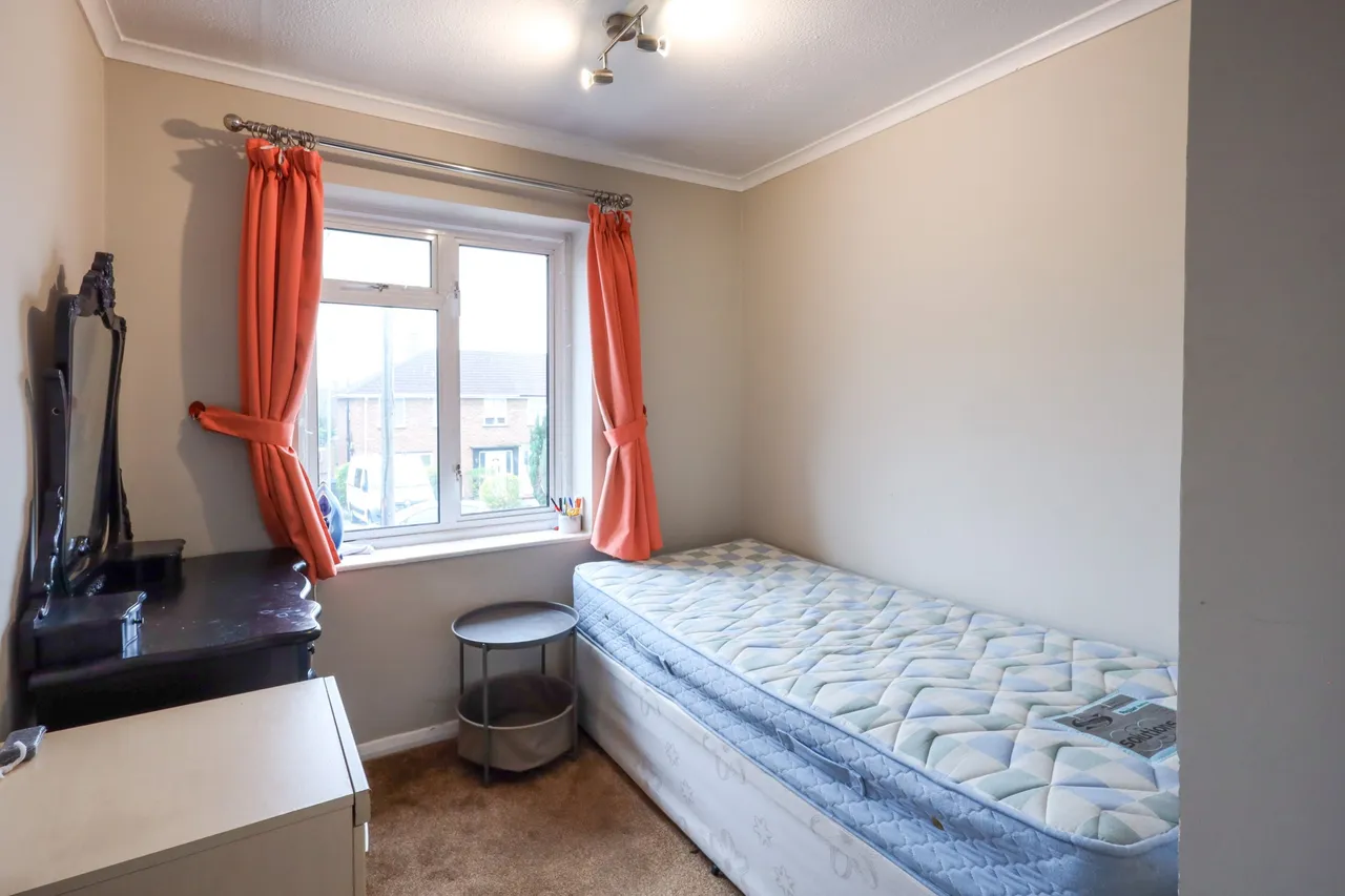 Kings Drive, Edgware, HA8, photo 9
