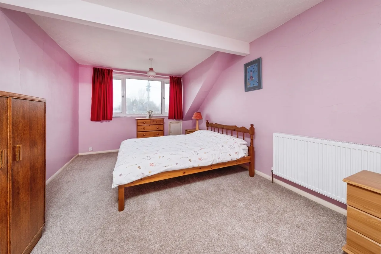 Woodlands Crescent, Buckingham, MK18, photo 14
