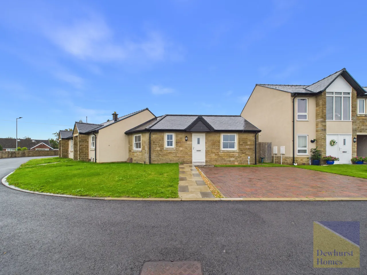 2 bed house to rent, Hall Barn Drive, Longridge, PR3