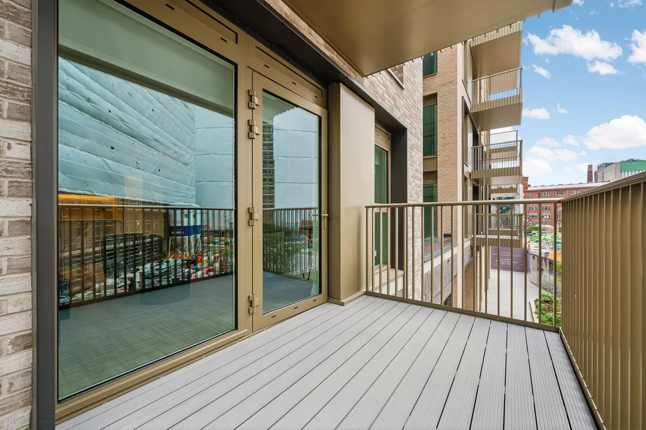 Gasholder, Oval Village, SE11, photo 12