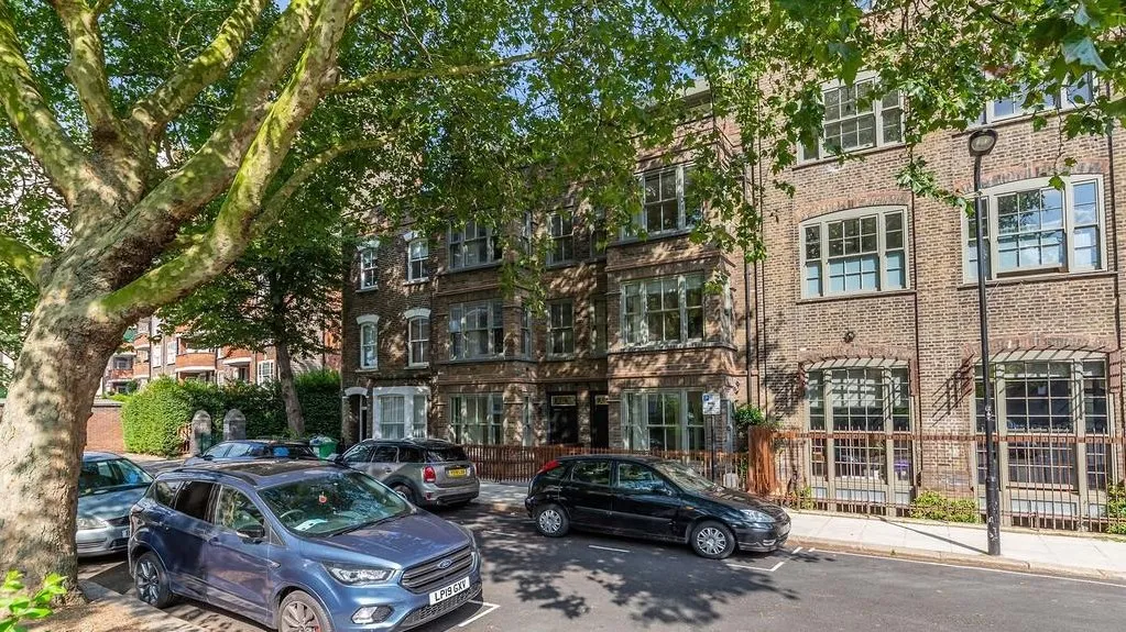 2 bed house to rent — Belmont Street, NW1 8HH