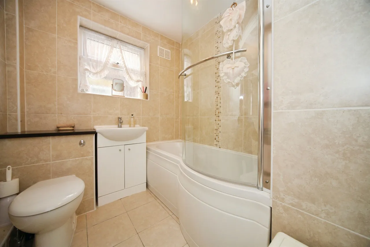 Mullion Close, Luton, LU2, photo 10