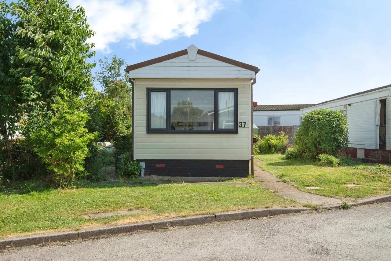 Three Star Park, Bedford Road, Lower Stondon, Henlow, SG16, photo 15