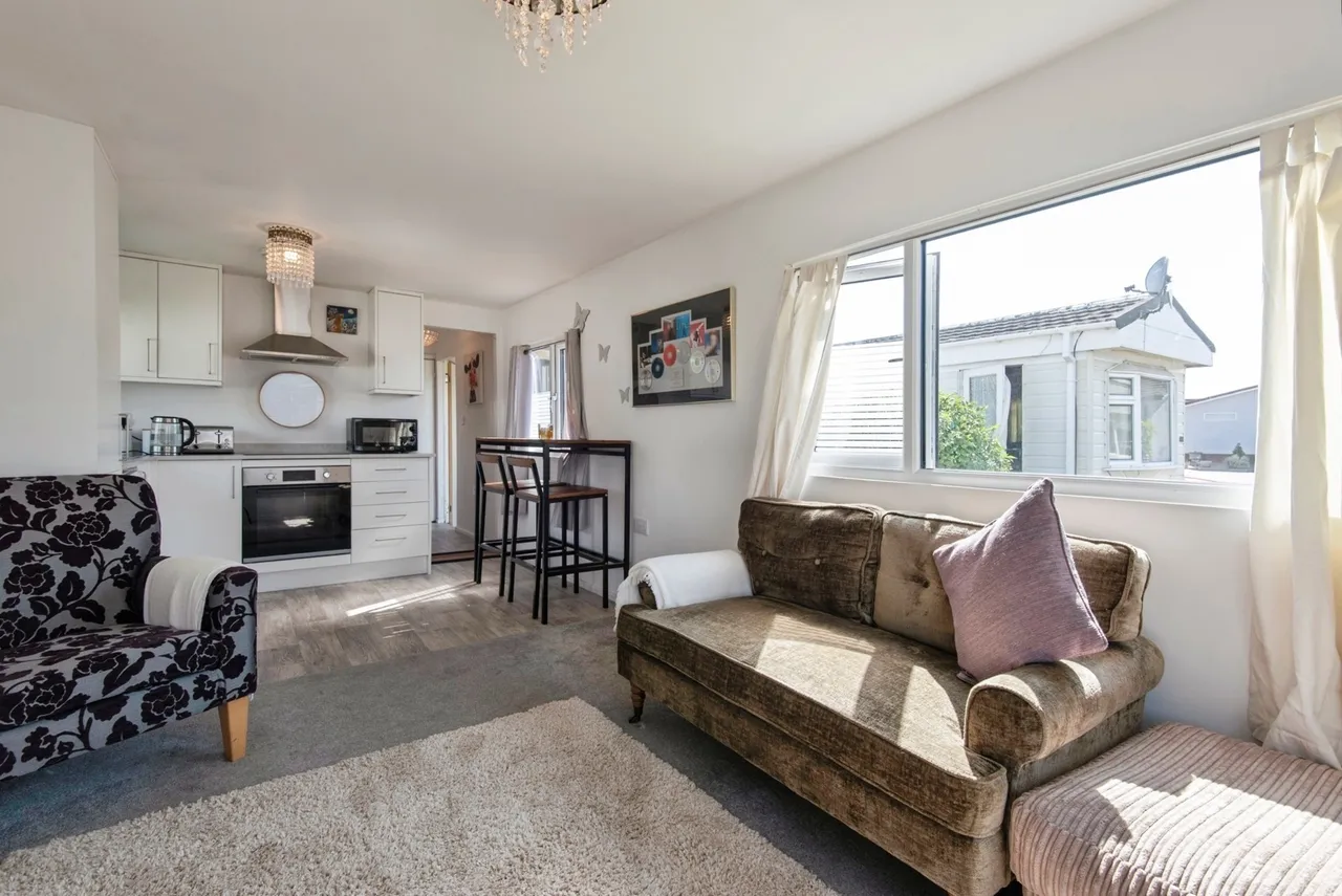 Three Star Park, Bedford Road, Lower Stondon, Henlow, SG16, photo 3