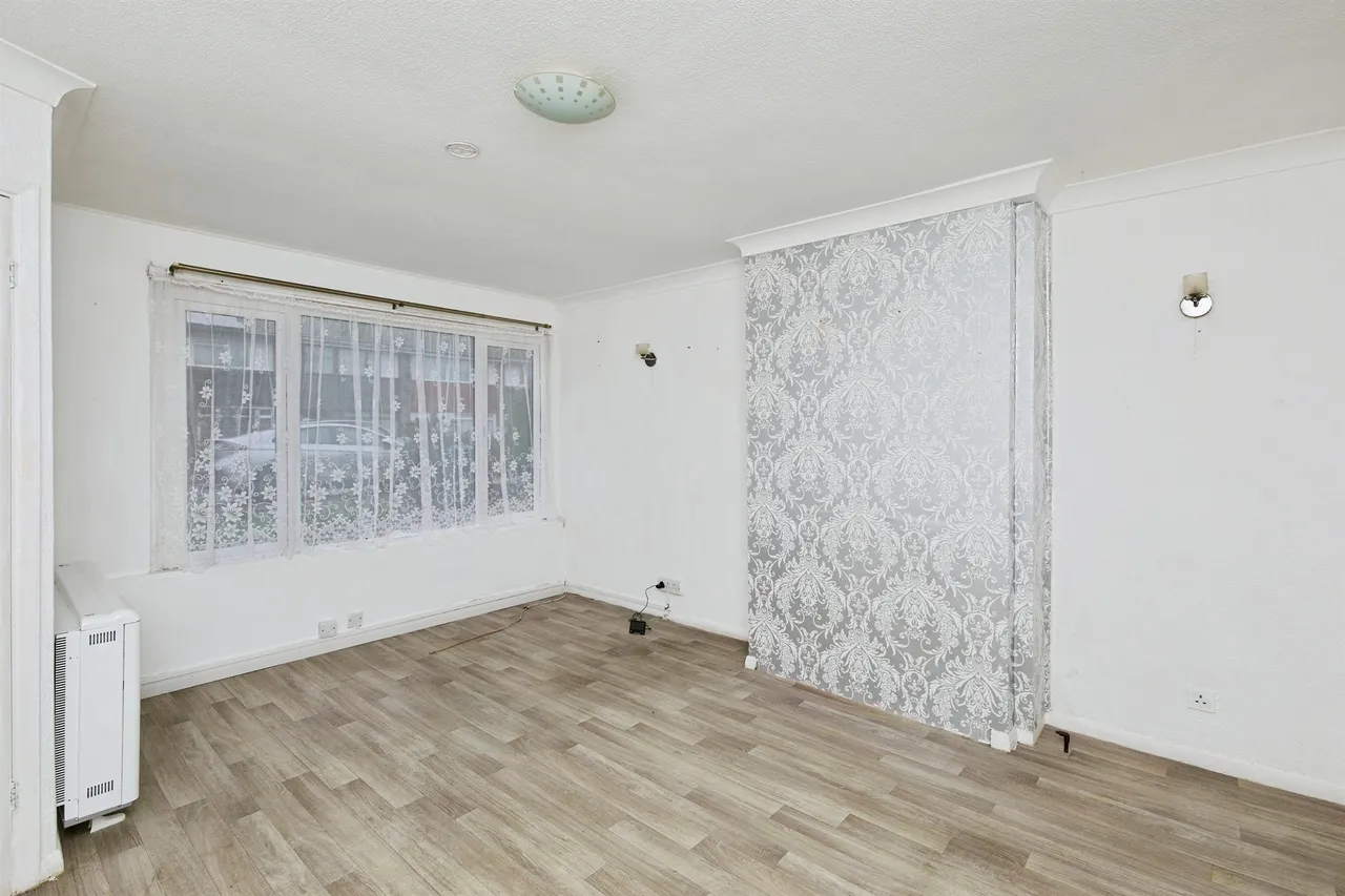 Winchester Drive, Burton-On-Trent, DE14, photo 4