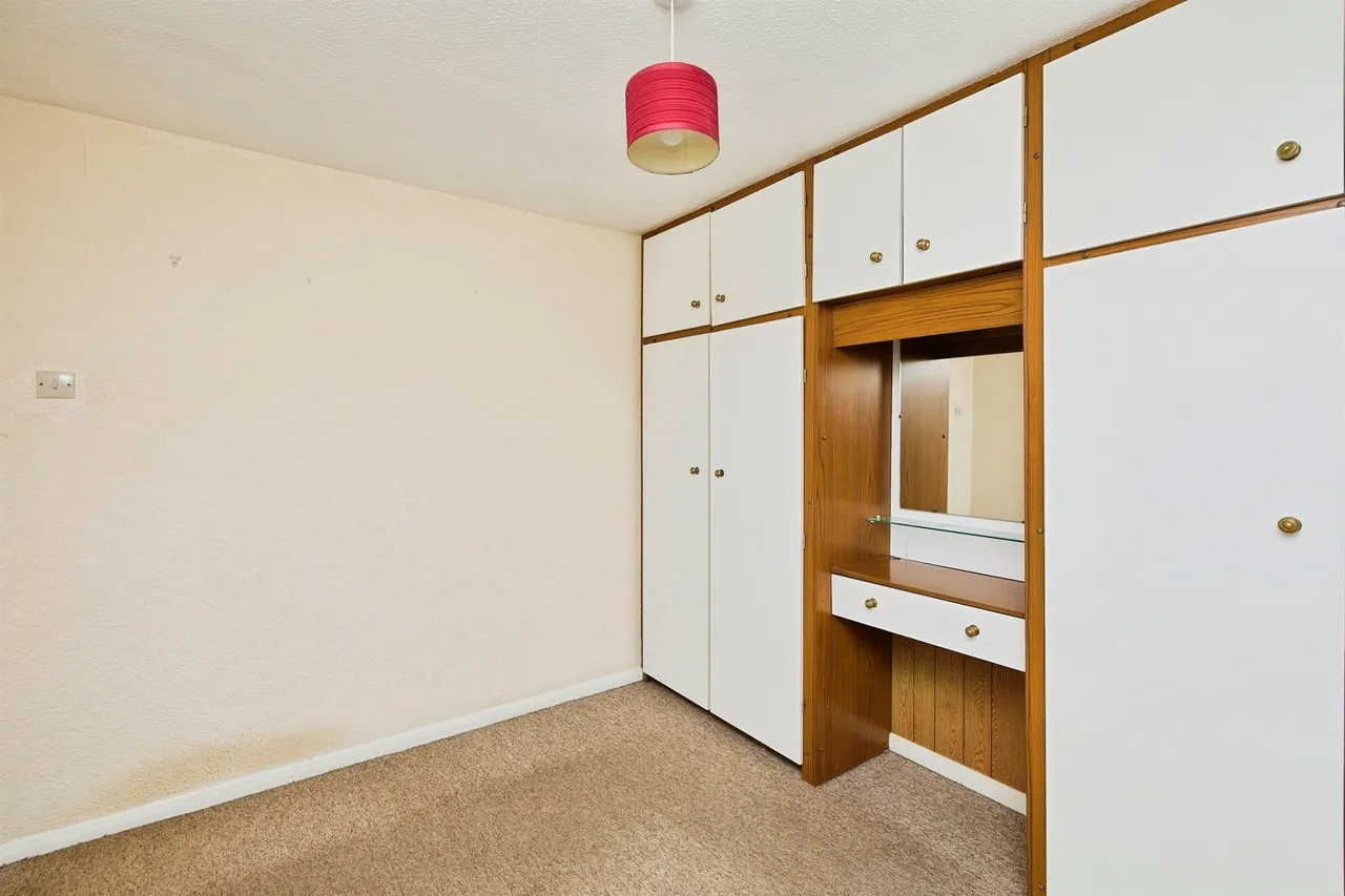 Winchester Drive, Burton-On-Trent, DE14, photo 16