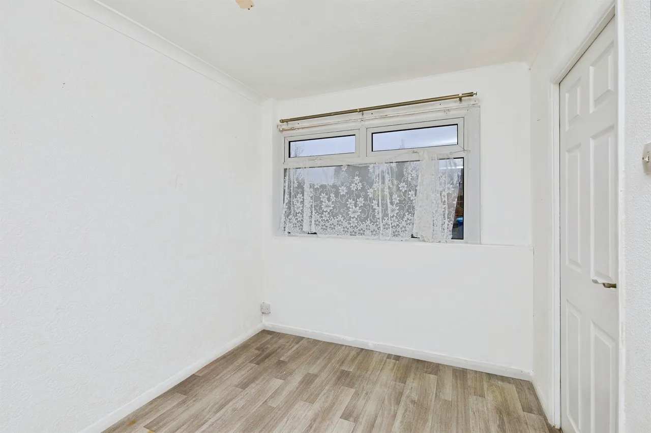Winchester Drive, Burton-On-Trent, DE14, photo 5