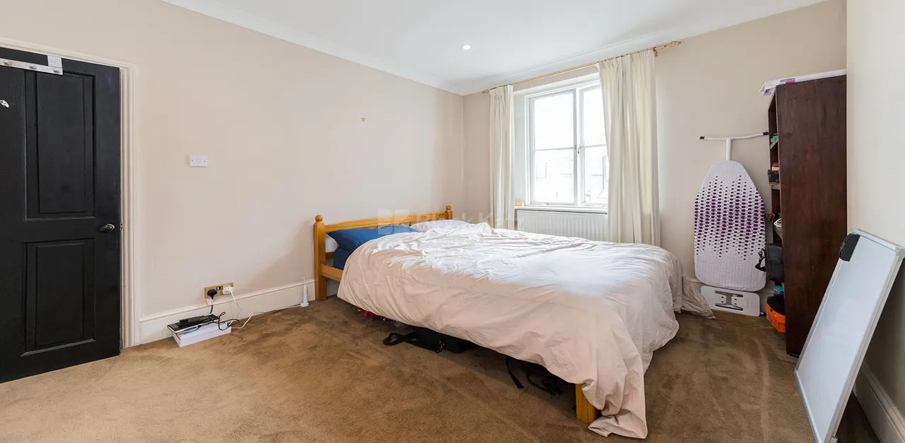 2 bed flat to rent, Harewood Avenue, NW1