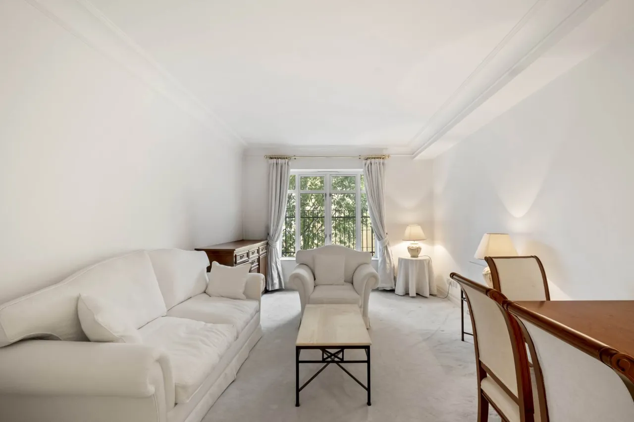 Maple Lodge, Kensington Green, W8 5UN, photo 6