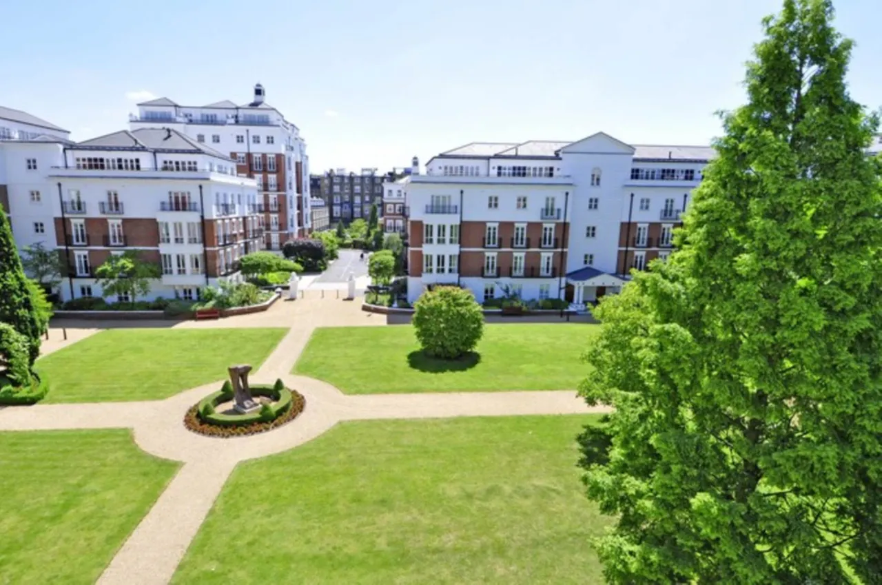 Maple Lodge, Kensington Green, W8 5UN, photo 12