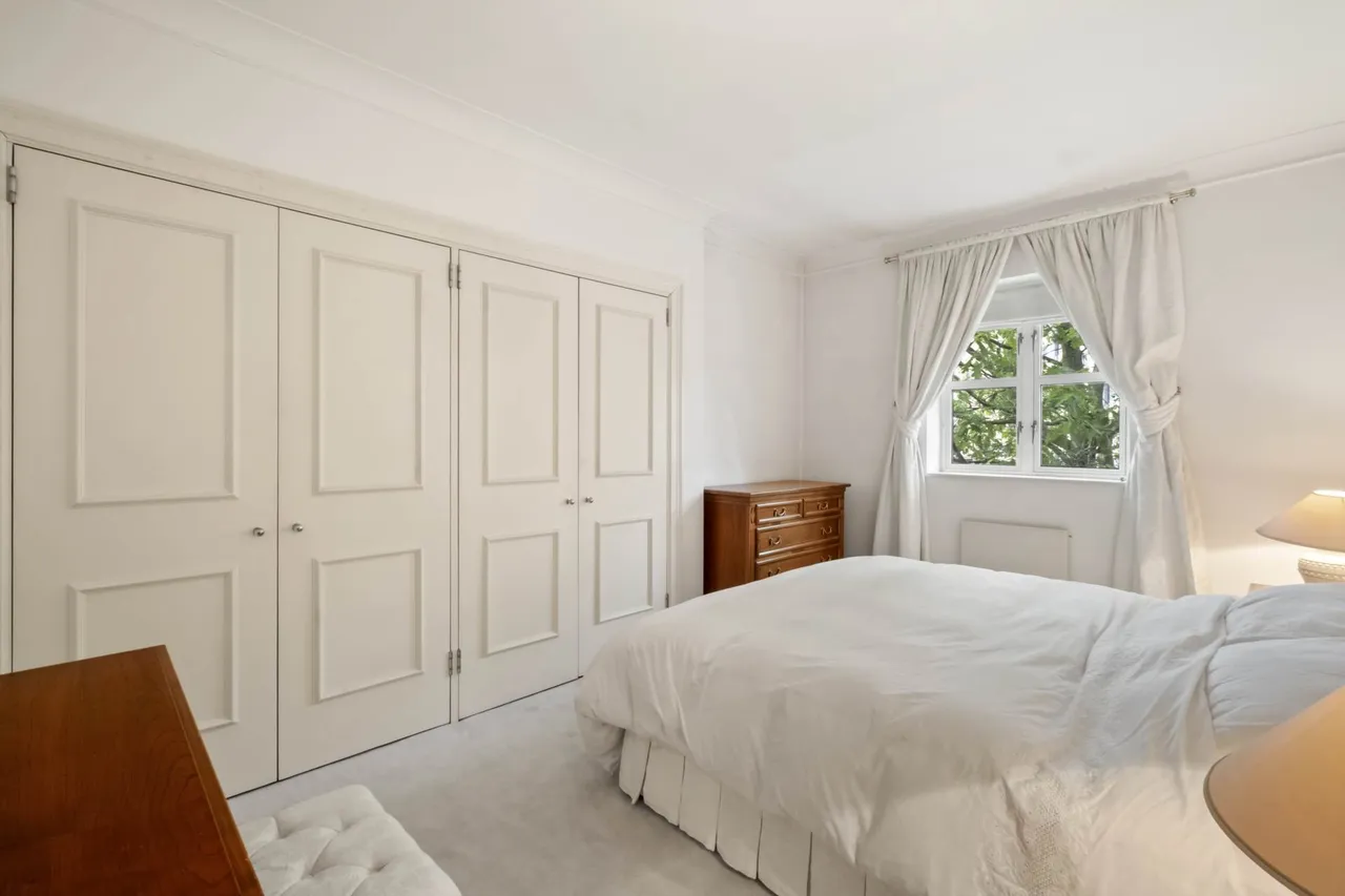 Maple Lodge, Kensington Green, W8 5UN, photo 7