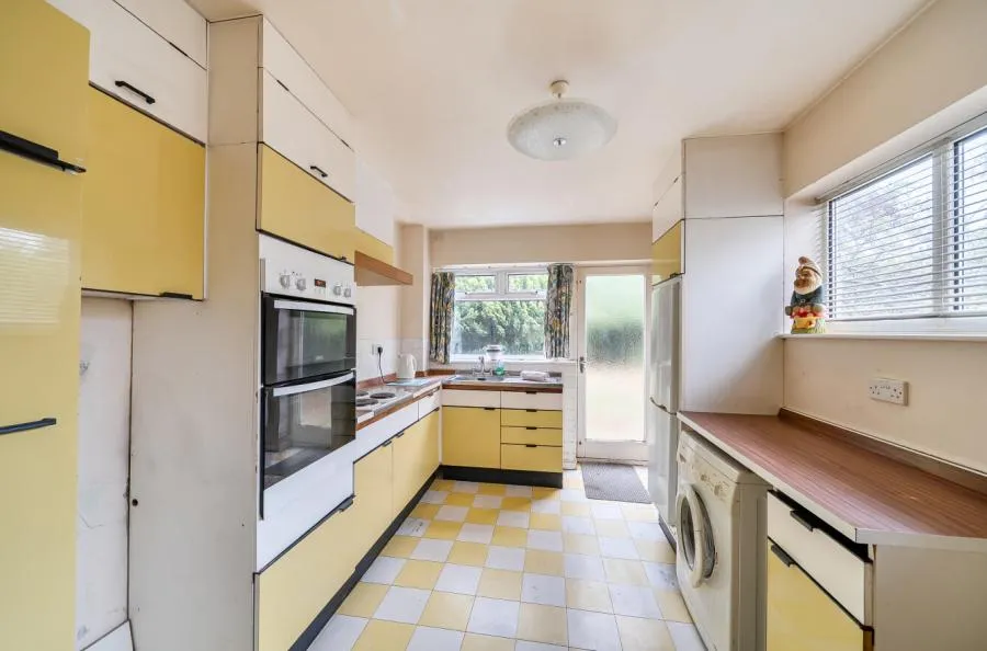High Street, Haydon Wick, SN25, photo 5
