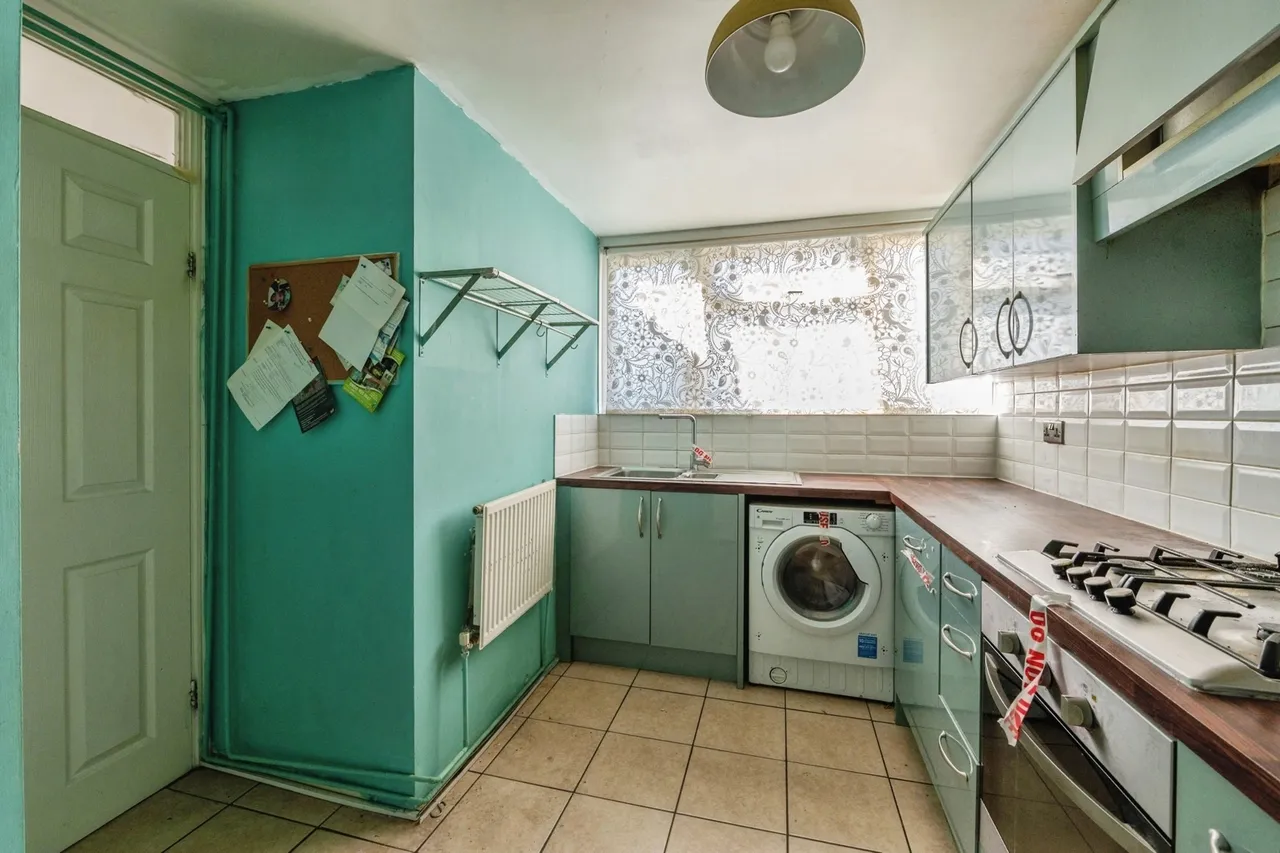 Cobden Walk, Basildon, SS13, photo 16