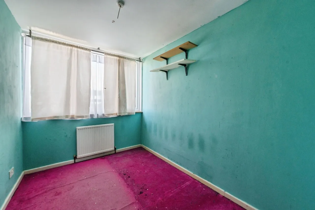 Cobden Walk, Basildon, SS13, photo 8