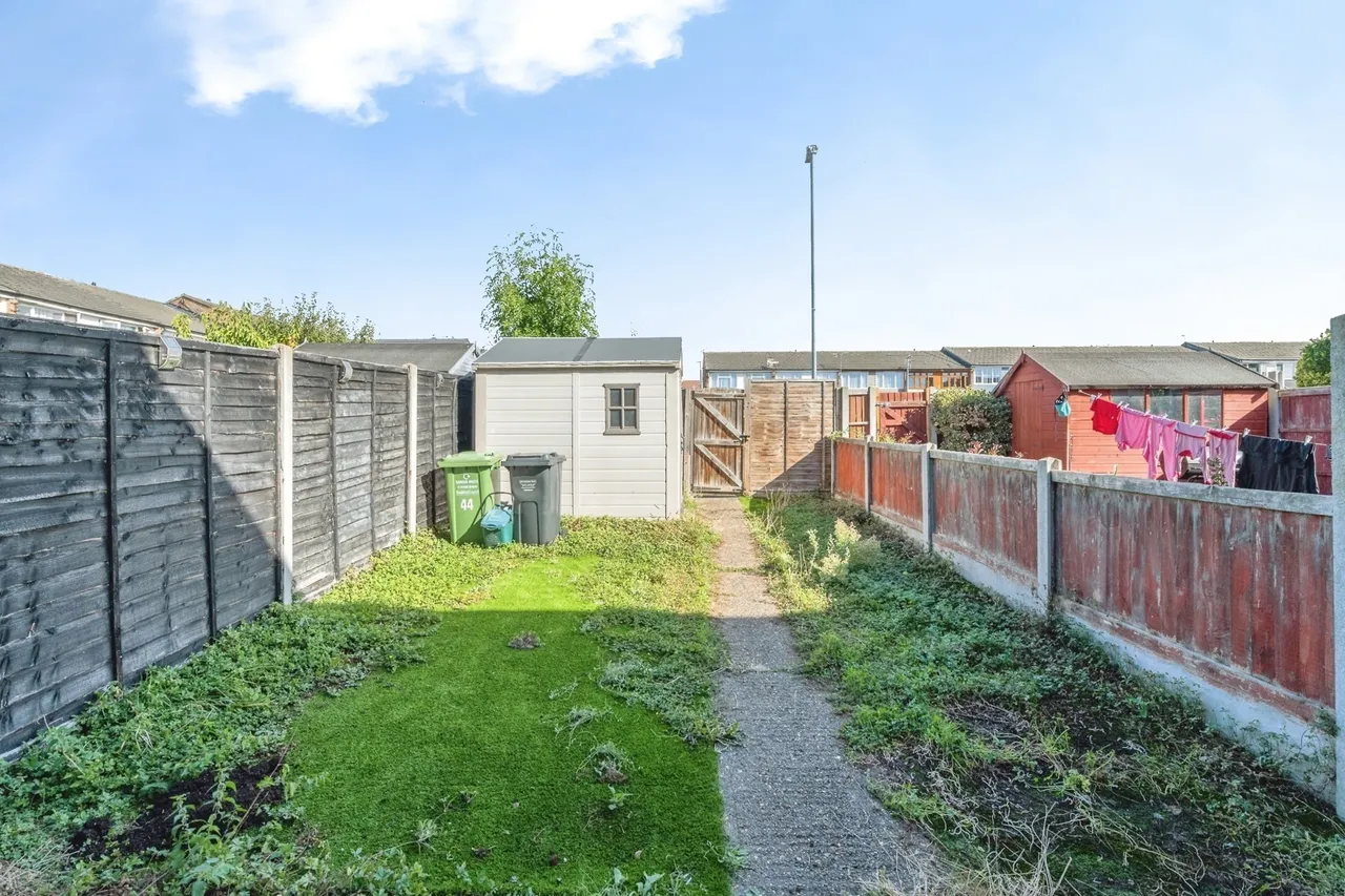 Cobden Walk, Basildon, SS13, photo 6