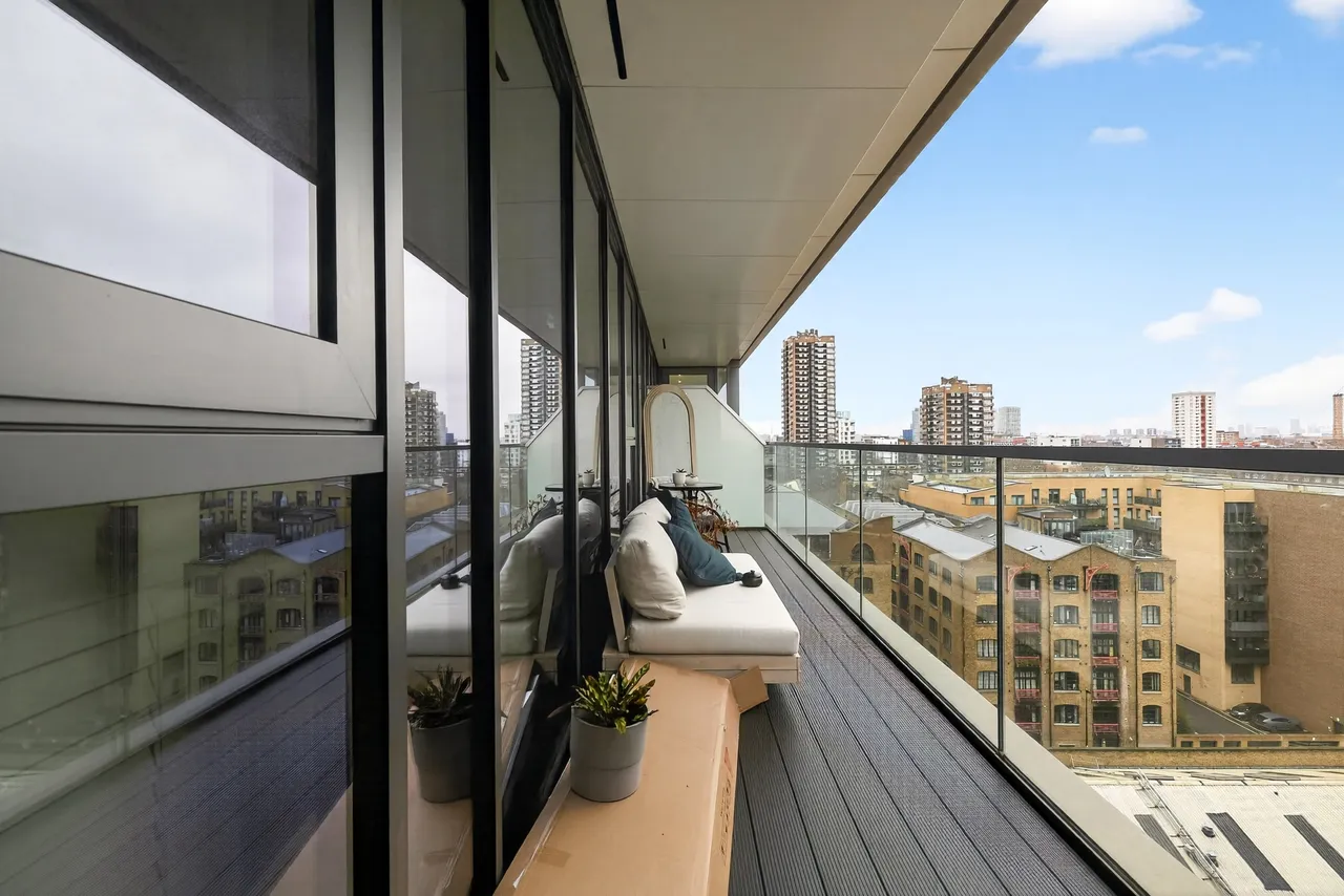 Merino Gardens, London, E1W, photo 4