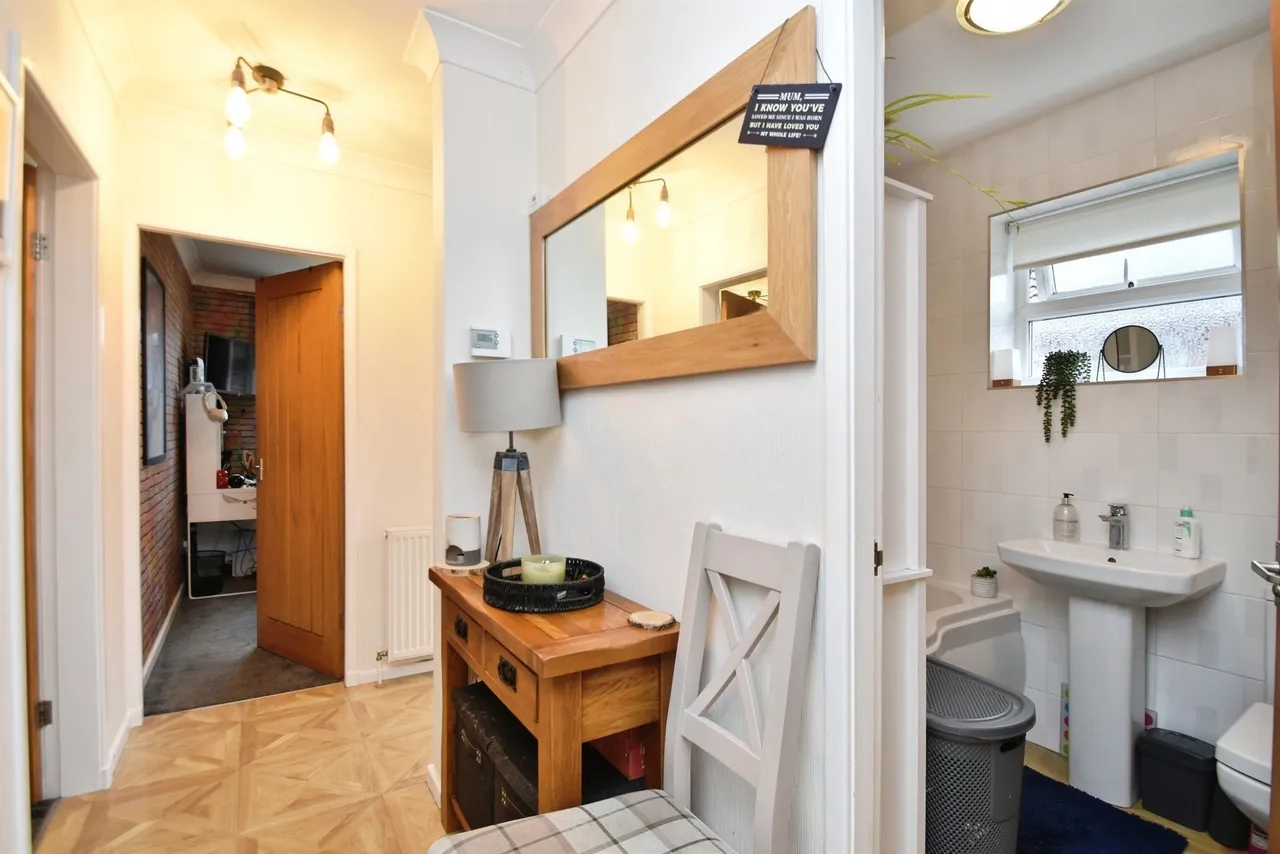 St. Johns Way, Harrogate, HG1, photo 13
