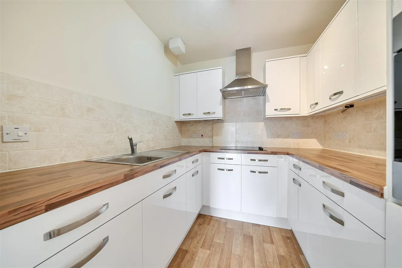 High Street, Orpington, BR6, photo 2