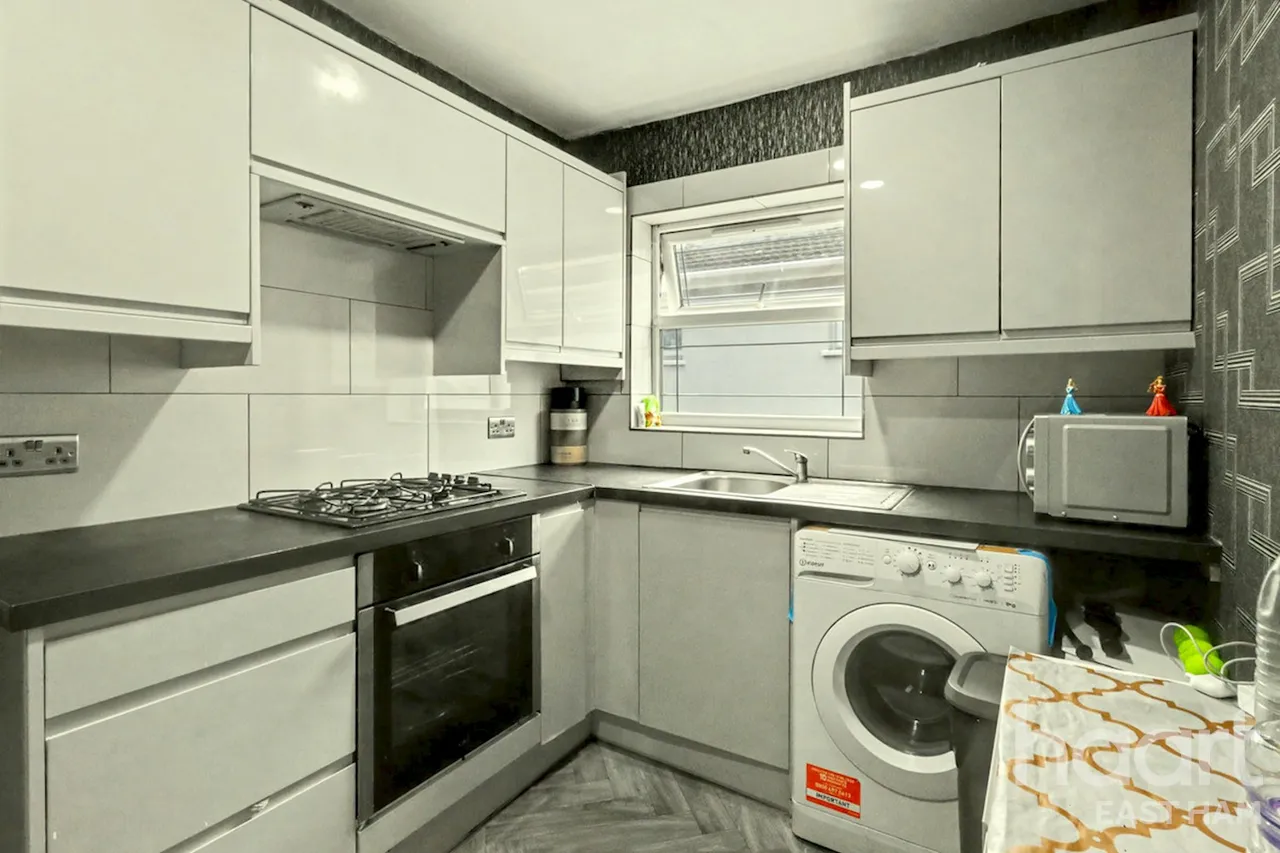 South Esk Road, London, E7, photo 4