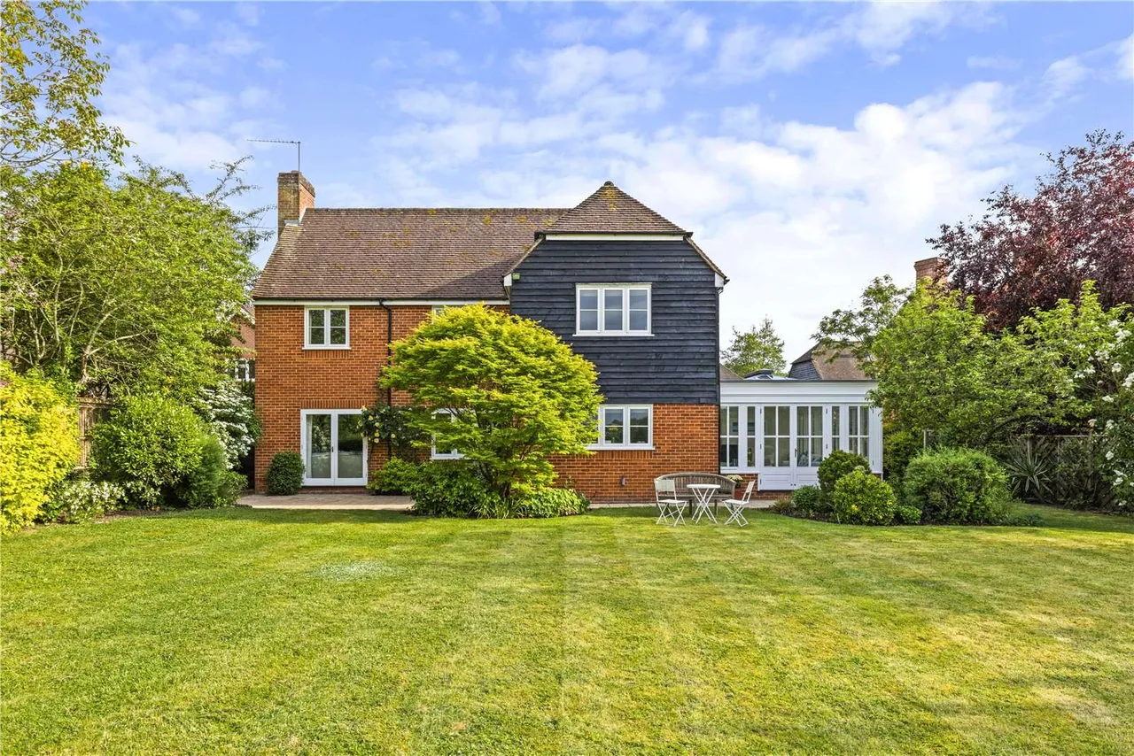 5 bed house for sale — Wanborough, Guildford, Surrey, GU3 2JR