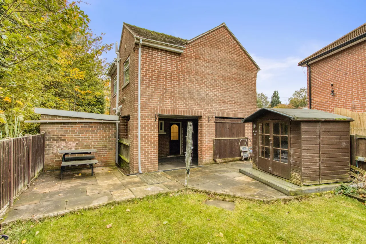 Brooklands Road, Wakefield, WF2, photo 16