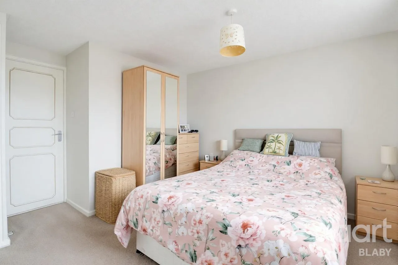 Aquitaine Close, Leicester, LE19, photo 9