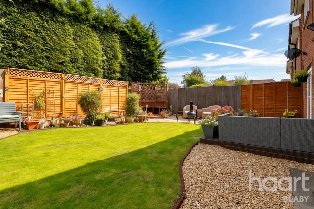 Aquitaine Close, Leicester, LE19, photo 20