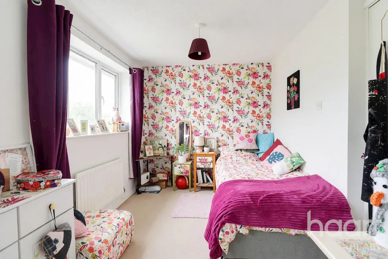 Aquitaine Close, Leicester, LE19, photo 12