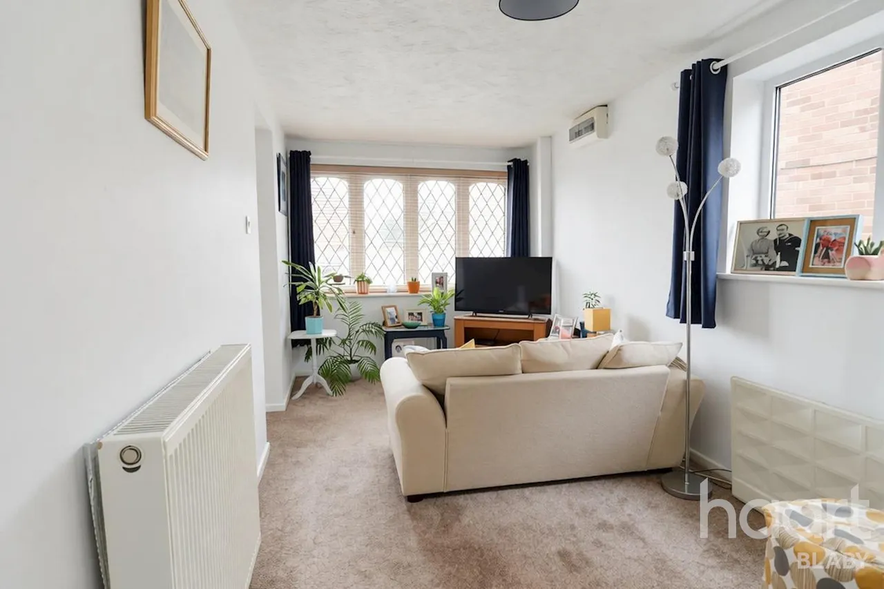 Aquitaine Close, Leicester, LE19, photo 6