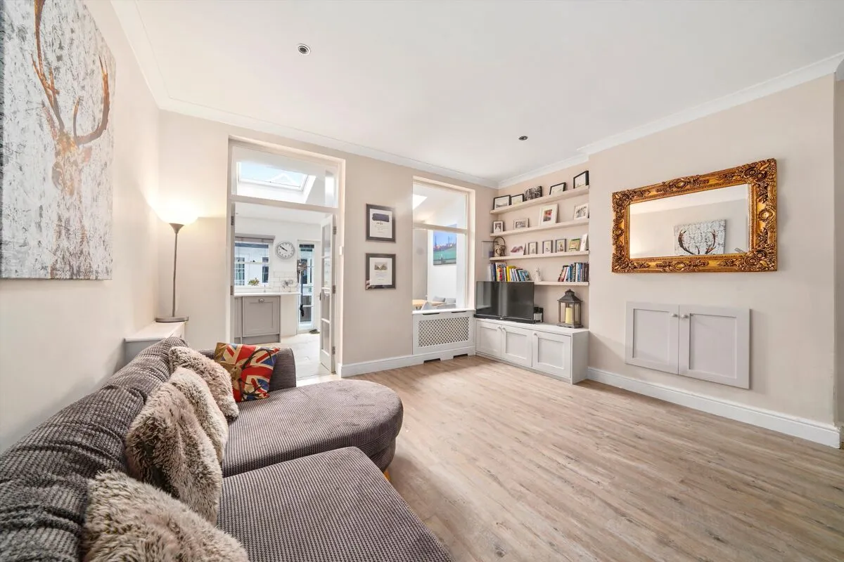 Brondesbury Villas, London, NW6, photo 2