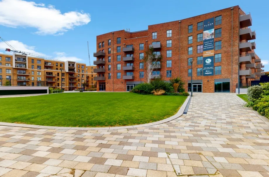 Plaza House Mill Hill East, NW7, photo 4