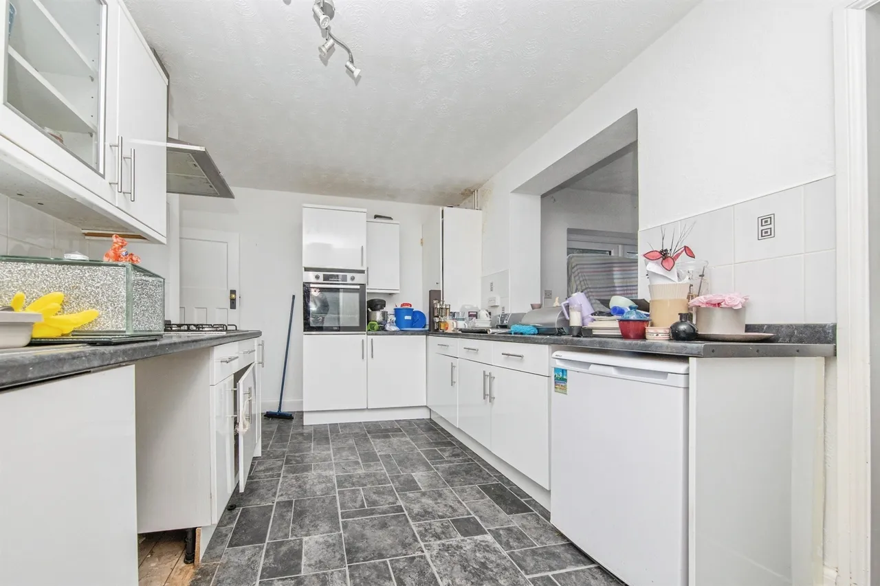 Lake Avenue, Clacton-On-Sea, CO15, photo 6