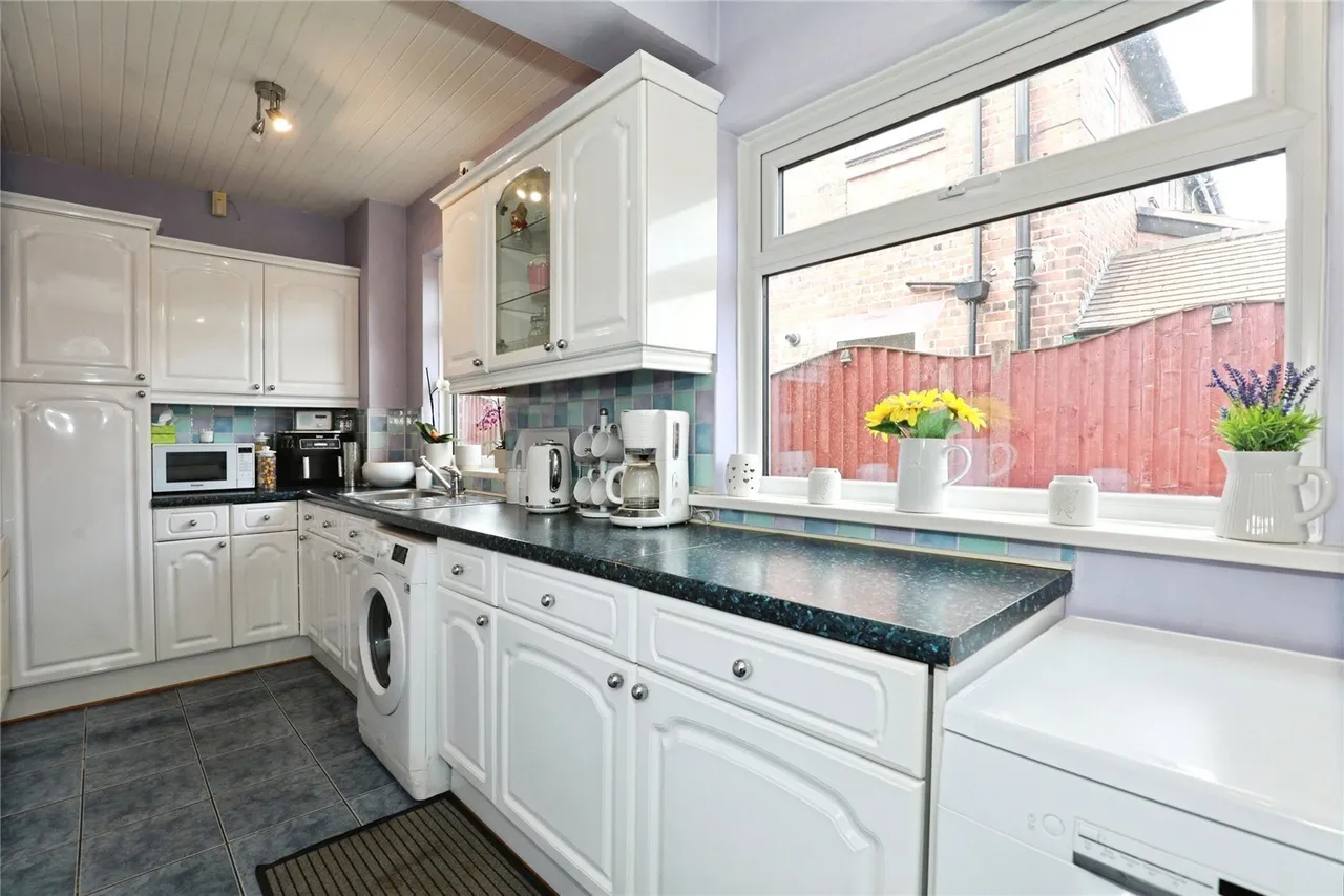 Jubilee Avenue, Crewe, Cheshire, CW2, photo 8