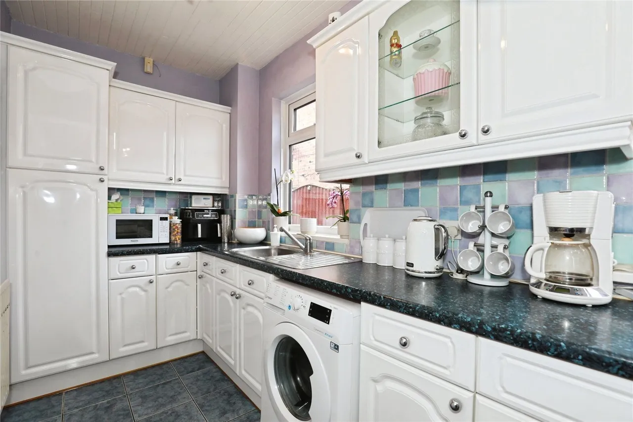 Jubilee Avenue, Crewe, Cheshire, CW2, photo 7
