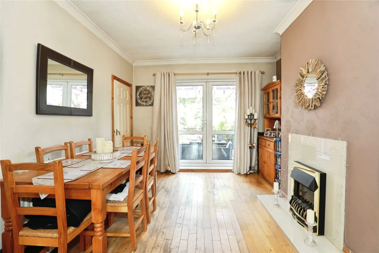 Jubilee Avenue, Crewe, Cheshire, CW2, photo 4