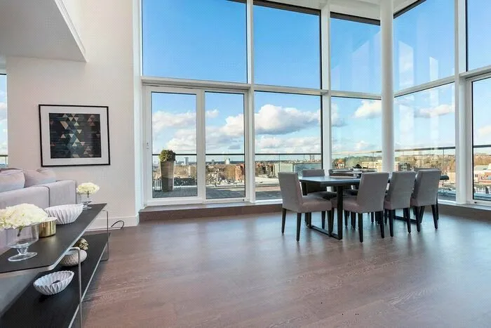 3 bed flat for sale, Kensington High Street, London, W14