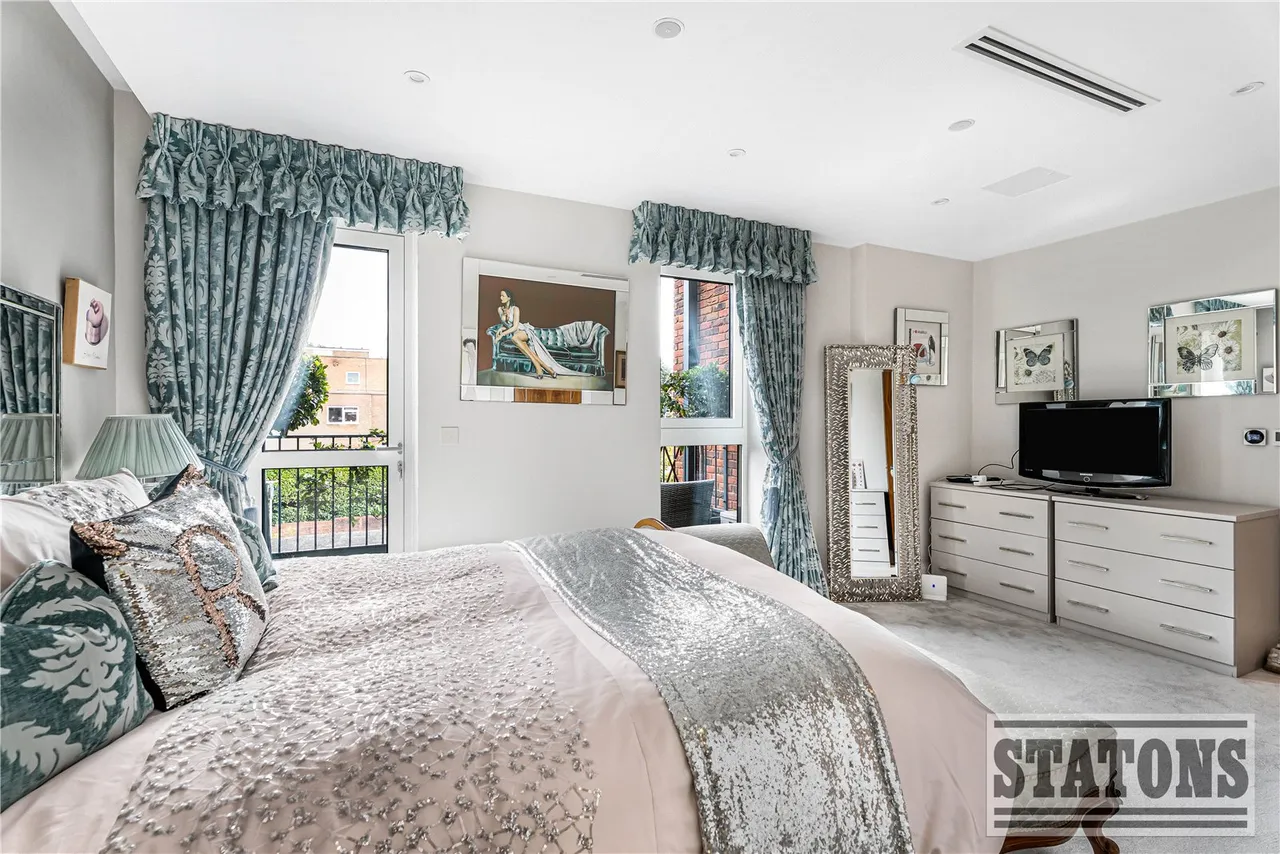 Watford Road, Radlett, Hertfordshire, WD7 8LD, photo 9