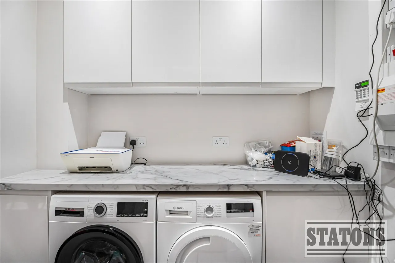 Watford Road, Radlett, Hertfordshire, WD7 8LD, photo 7