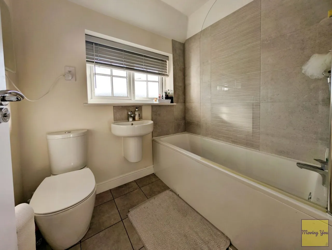 Pentrebane Drive, Cardiff, photo 8