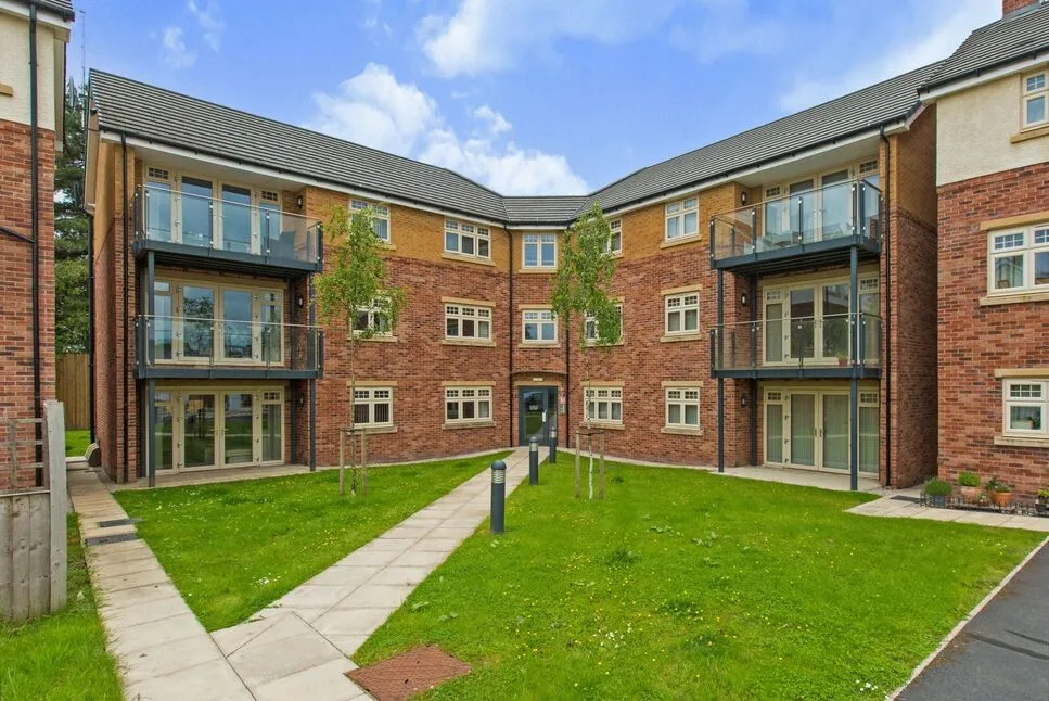 2 bed flat for sale — Whitehall Drive, Broughton, Lancashire, PR3