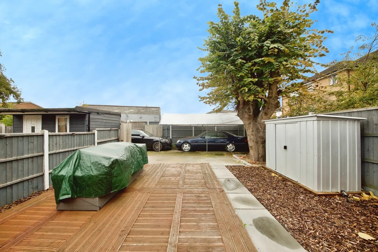 Thurloe Gardens, Romford, RM1, photo 16