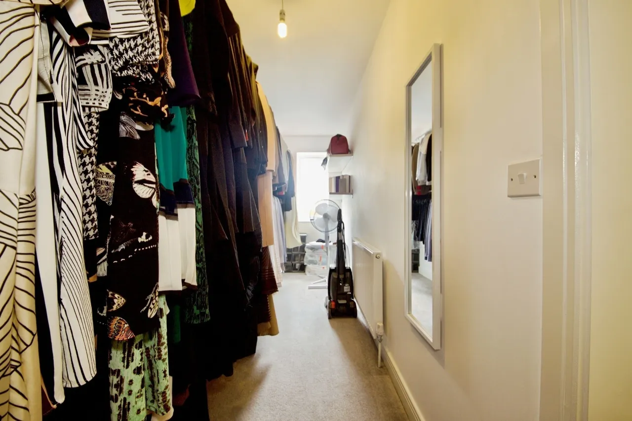 Thurloe Gardens, Romford, RM1, photo 7