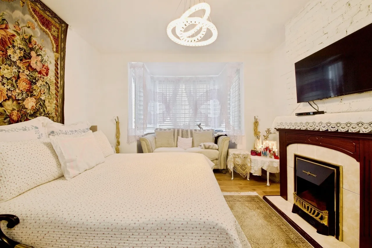 Thurloe Gardens, Romford, RM1, photo 12
