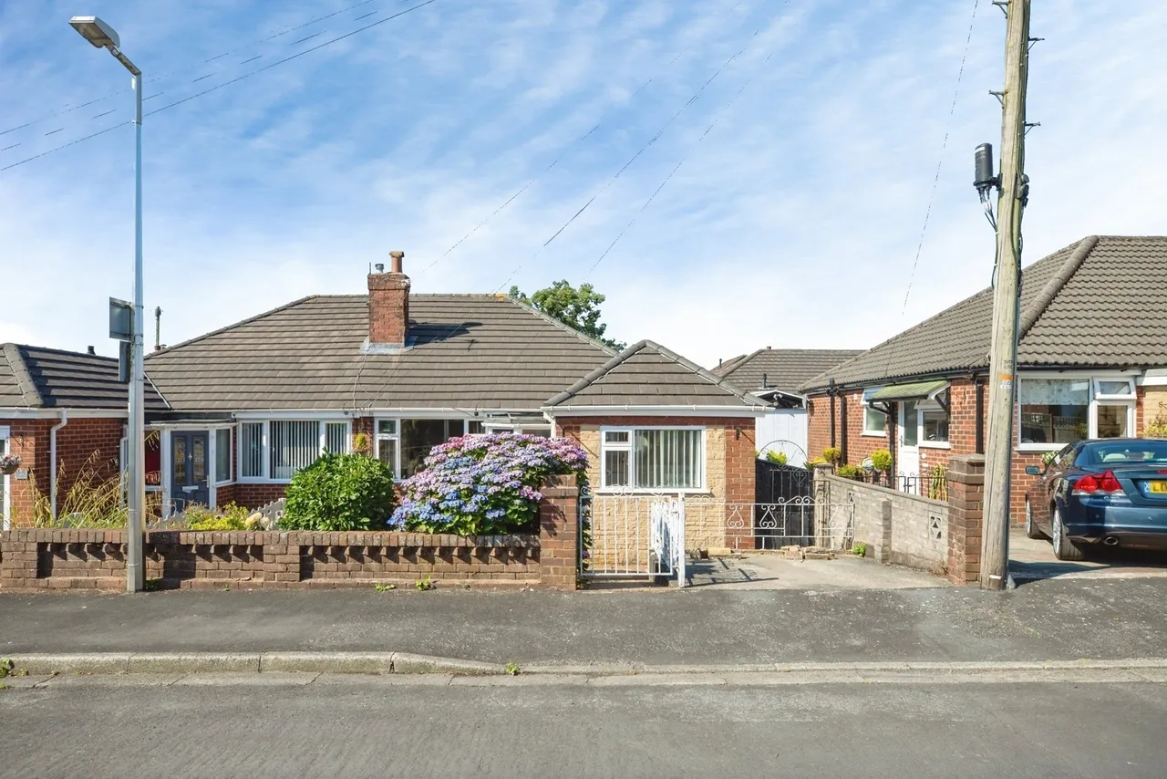 3 bed property for sale — Anglezarke Road, Adlington, Chorley, Lancashire, PR6