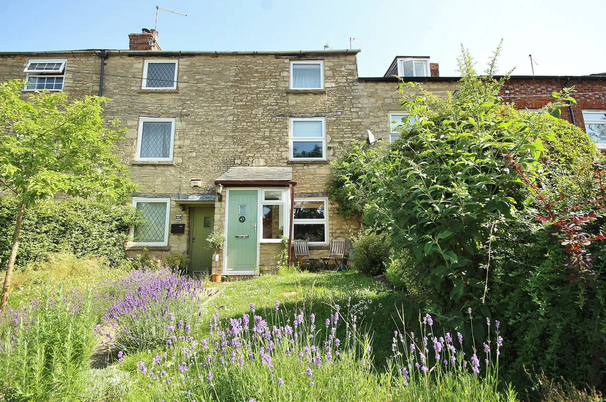 2 bed house for sale, Oxford Hill, Witney