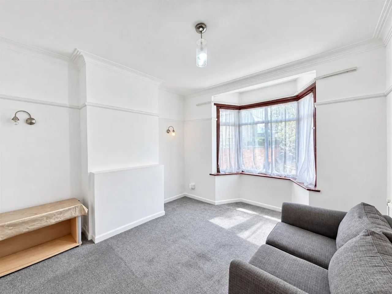Semi-Detached To LetStation Road, Hounslow, TW3, photo 6